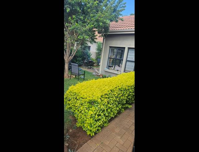 3 BEDROOM APARTMENT FOR SALE IN LAKEFIELD